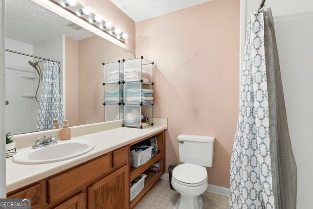 85 Apache Pointe Drive, Senoia, GA 30276
