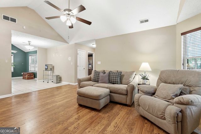 85 Apache Pointe Drive, Senoia, GA 30276
