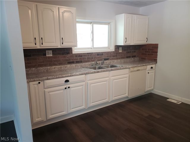 6110 Antrim Road, Elyria, OH 44035