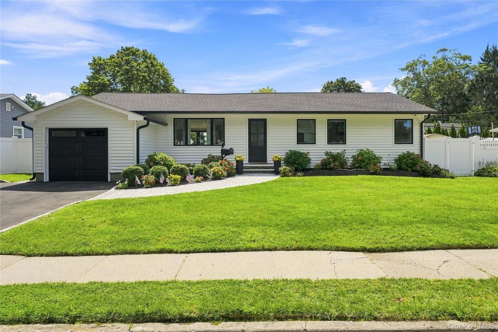 24 Alma Street, Sayville, NY 11782 — exterior