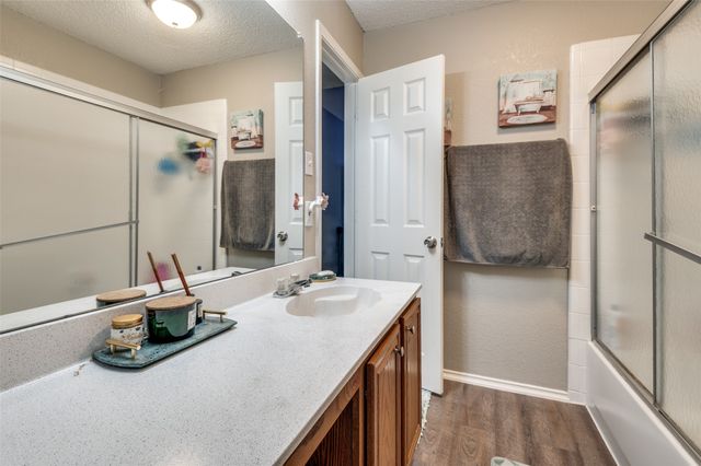 2322 Wilmette Drive, Arlington, TX 76018