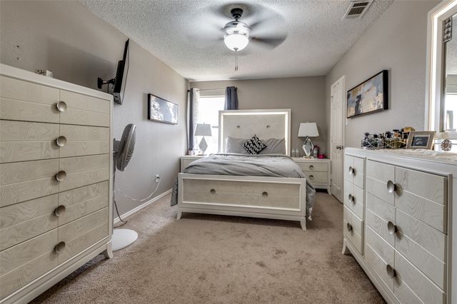 2322 Wilmette Drive, Arlington, TX 76018