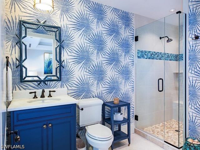 221 Harbour DR 6, Naples, FL 34103