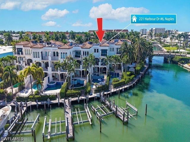 221 Harbour DR 6, Naples, FL 34103