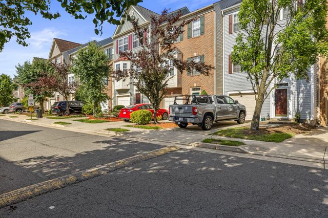 9241 LORTON VALLEY RD, Lorton, VA 22079