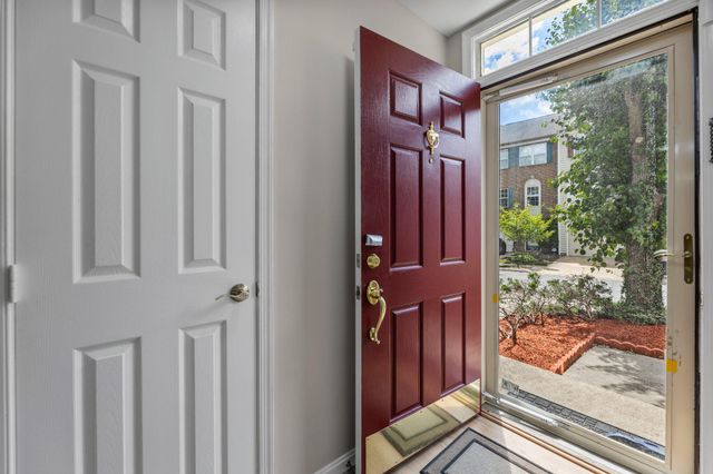9241 LORTON VALLEY RD, Lorton, VA 22079