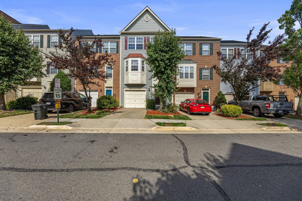 9241 LORTON VALLEY RD, Lorton, VA 22079