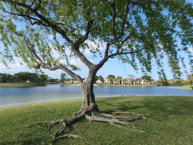 9727 Hammocks Blvd 101D, Miami, FL 33196