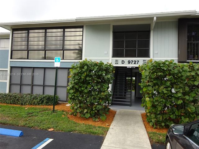 9727 Hammocks Blvd 101D, Miami, FL 33196