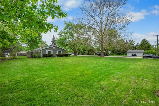 401 Hill Avenue, North Aurora, IL 60542