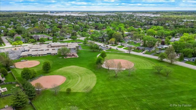 401 Hill Avenue, North Aurora, IL 60542