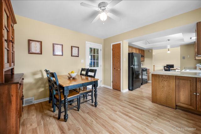 401 Hill Avenue, North Aurora, IL 60542