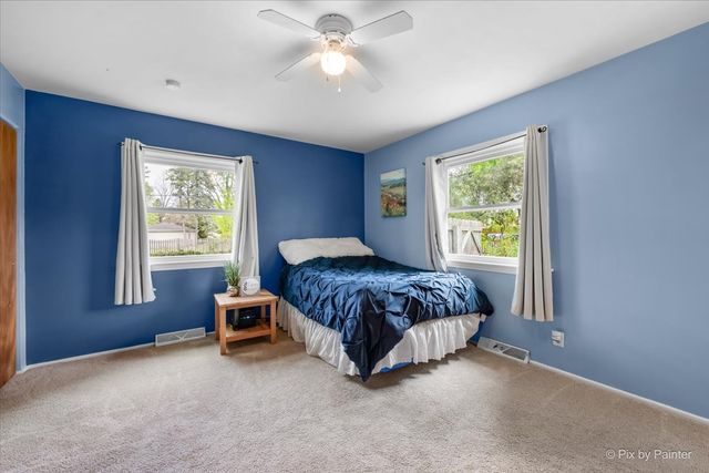401 Hill Avenue, North Aurora, IL 60542