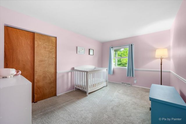 401 Hill Avenue, North Aurora, IL 60542