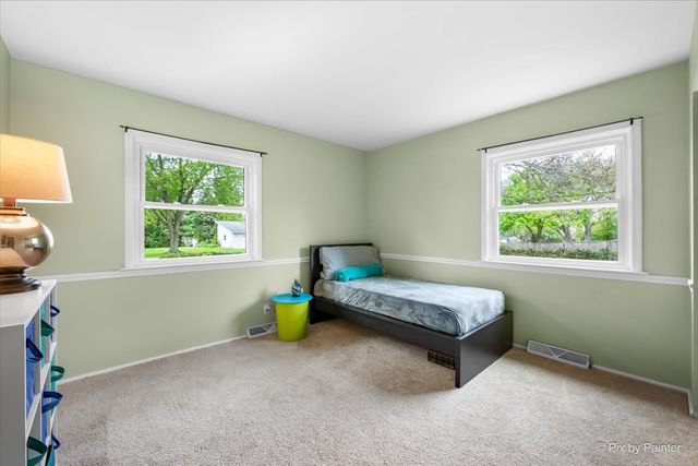 401 Hill Avenue, North Aurora, IL 60542