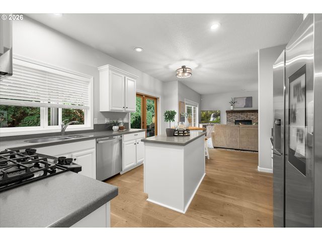 9879 Se 134TH Ave, Happy Valley, OR 97086