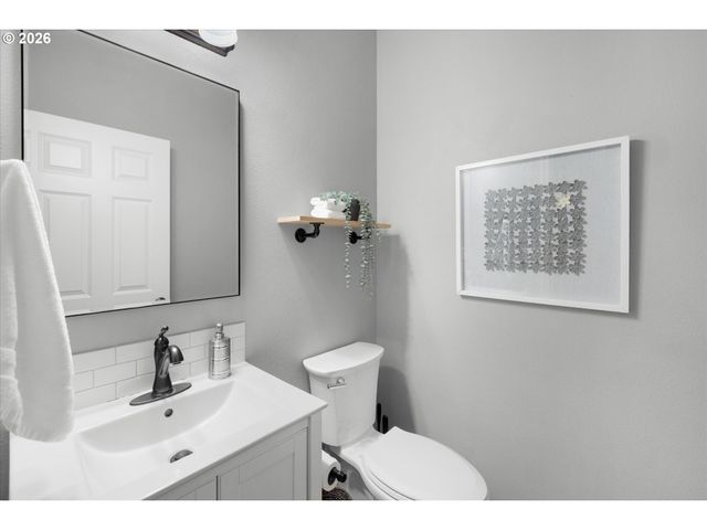 9879 Se 134TH Ave, Happy Valley, OR 97086