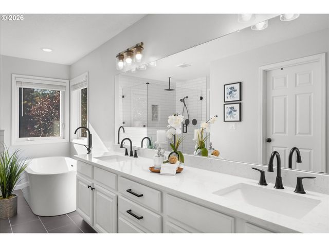 9879 Se 134TH Ave, Happy Valley, OR 97086