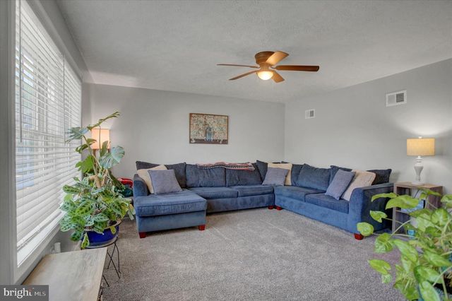 3040 LIVERPOOL COURT, Chambersburg, PA 17201