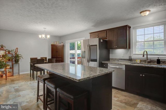 3040 LIVERPOOL COURT, Chambersburg, PA 17201
