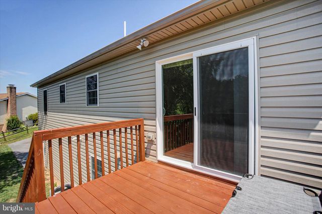 3040 LIVERPOOL COURT, Chambersburg, PA 17201