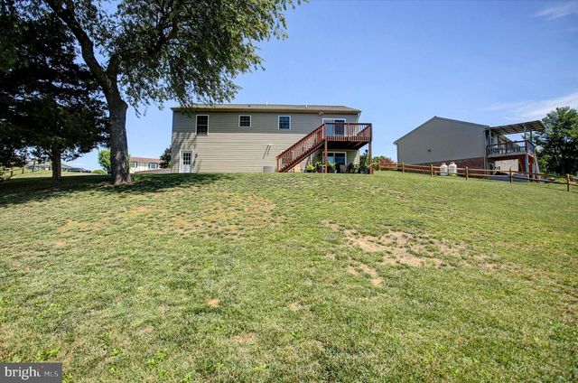 3040 LIVERPOOL COURT, Chambersburg, PA 17201