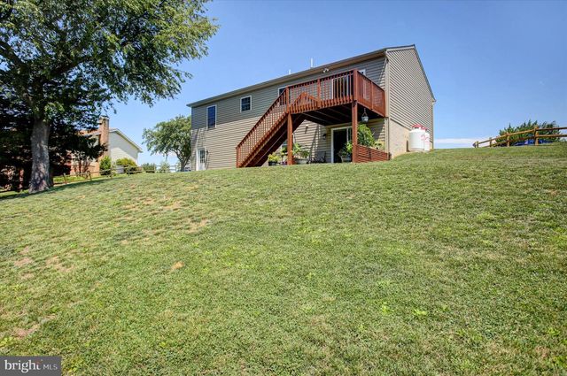 3040 LIVERPOOL COURT, Chambersburg, PA 17201