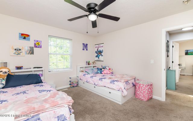 1889 S Woodland Dr, Radcliff, KY 40160