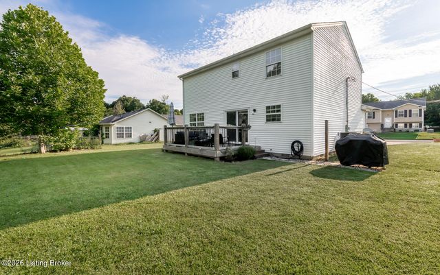 1889 S Woodland Dr, Radcliff, KY 40160