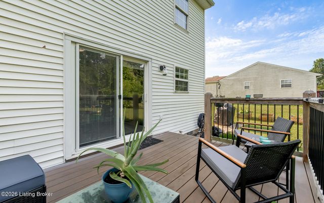 1889 S Woodland Dr, Radcliff, KY 40160
