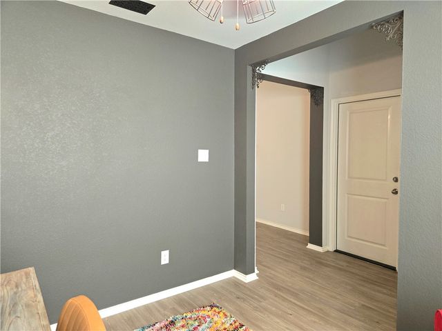 809 Meadow Brook Drive, Caldwell, TX 77836