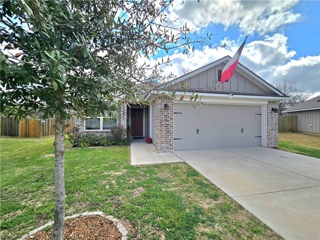 809 Meadow Brook Drive, Caldwell, TX 77836