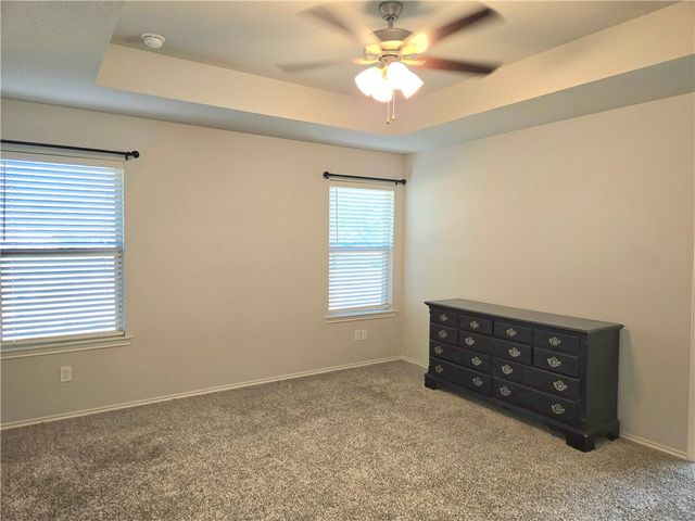 809 Meadow Brook Drive, Caldwell, TX 77836