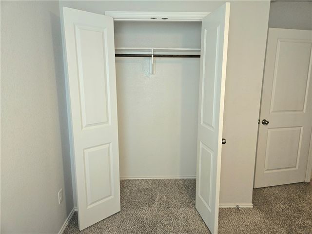 809 Meadow Brook Drive, Caldwell, TX 77836