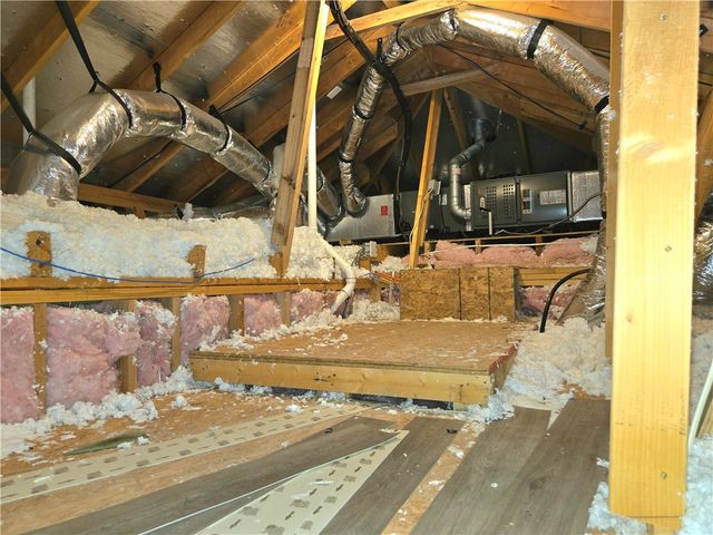 809 Meadow Brook Drive, Caldwell, TX 77836