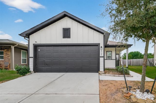 4727 Prairie Chase Drive, Houston, TX 77069