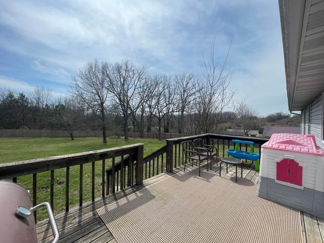 1385 Fifth Street, Cabool, MO 65689