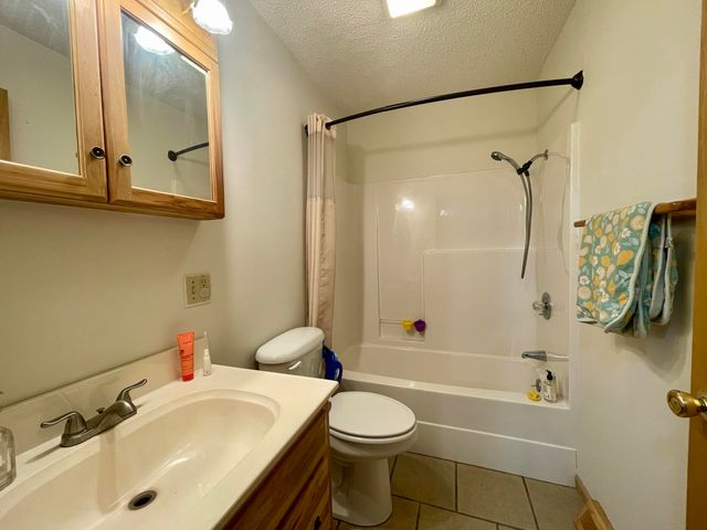 1385 Fifth Street, Cabool, MO 65689