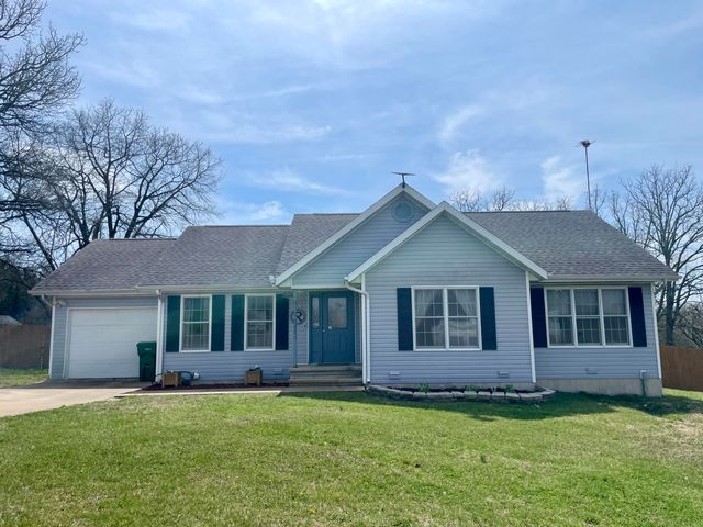 1385 Fifth Street, Cabool, MO 65689