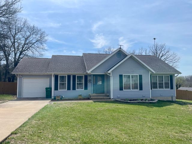 1385 Fifth Street, Cabool, MO 65689