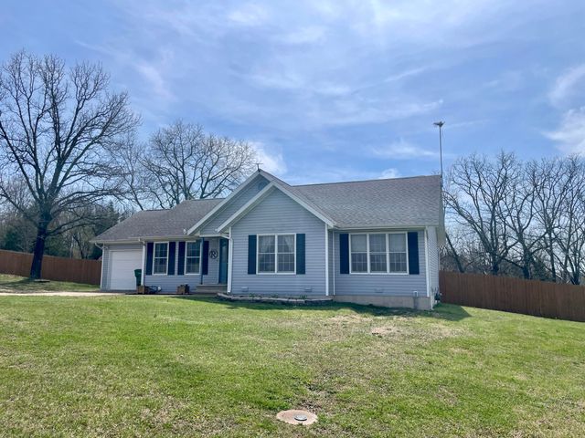 1385 Fifth Street, Cabool, MO 65689