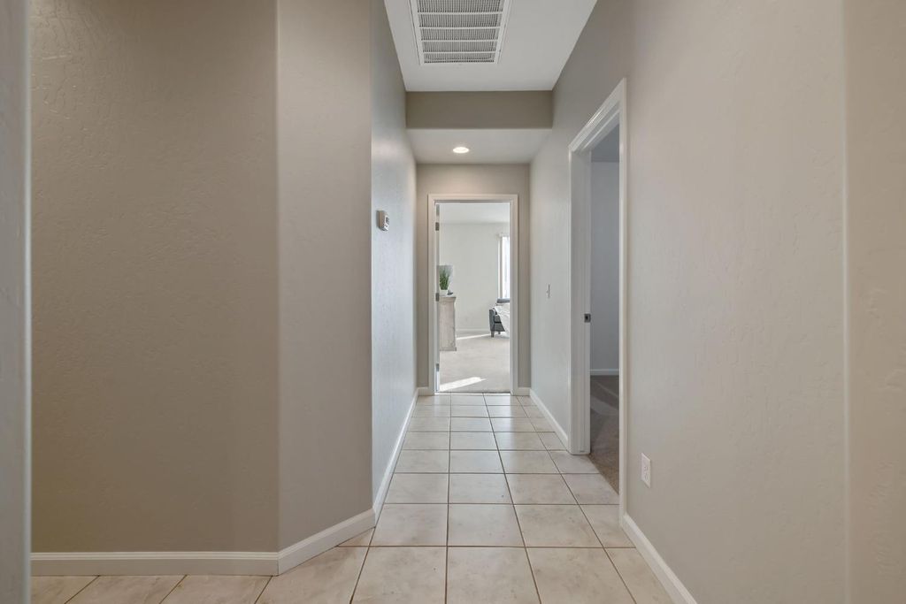 Image 41 of property listing at 6317 Delaware, Visalia, CA 93291