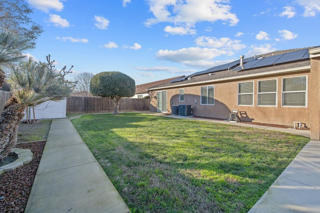 Image 56 of property listing at 6317 Delaware, Visalia, CA 93291