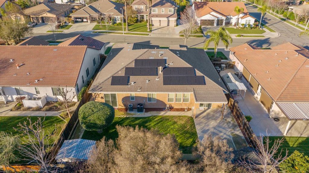 Image 63 of property listing at 6317 Delaware, Visalia, CA 93291