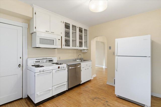 416 Stryker Avenue, Saint Paul, MN 55107