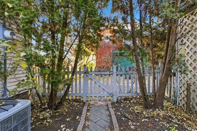 416 Stryker Avenue, Saint Paul, MN 55107