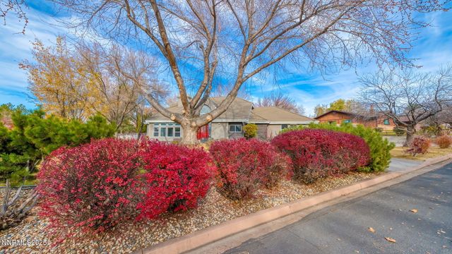 5700 E Hidden Valley Drive, Reno, NV 89502