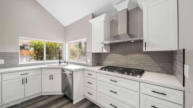 5700 E Hidden Valley Drive, Reno, NV 89502