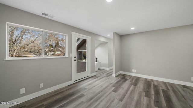 5700 E Hidden Valley Drive, Reno, NV 89502