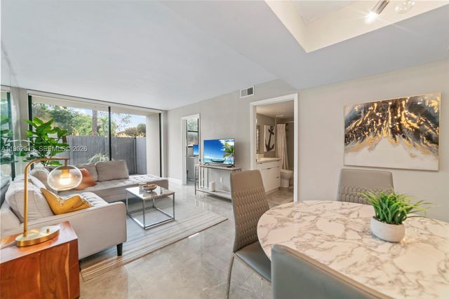 8002 SW 149th Ave B118, Miami, FL 33193